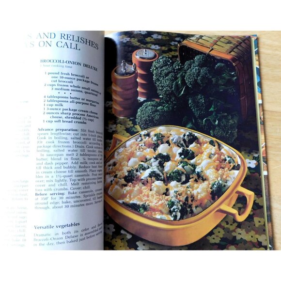 Vintage Better Homes & Gardens Make Ahead Cook Book 1st Edition 1971 HB Recipes - Picture 6 of 9